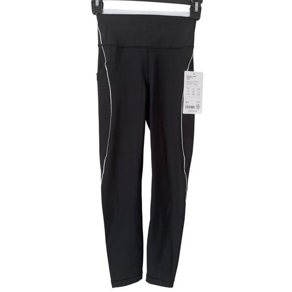NWT Athleta Black/White Interval Stash Tipped 7/8 Tight Workout Leggings -XXS - Picture 1 of 6
